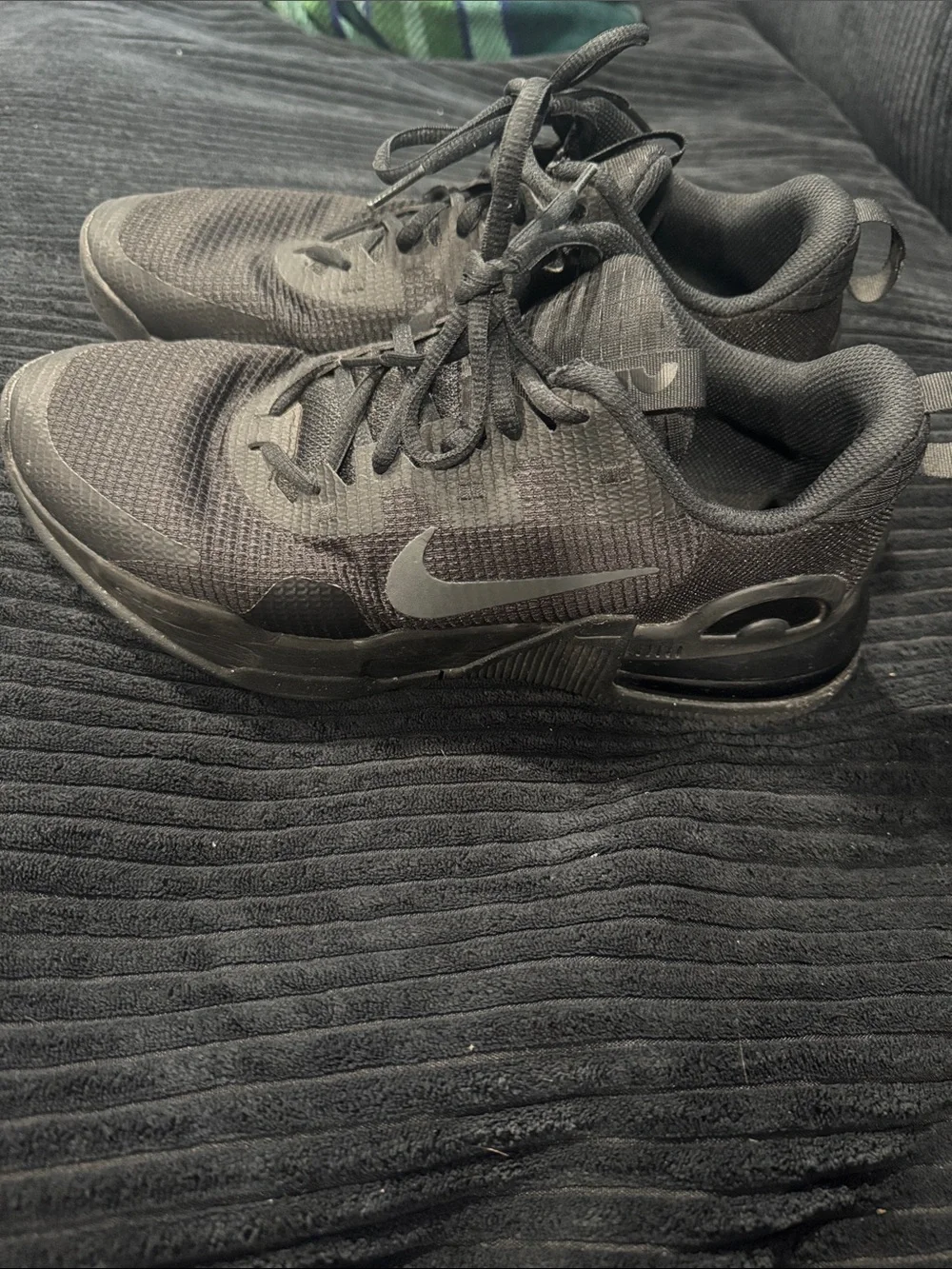 Nike Men's Black Sneakers - Picture 4 of 7